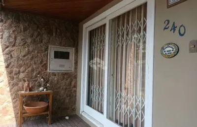 Casa à venda com 3 dormitórios e 1 suíte no bairro três figueiras