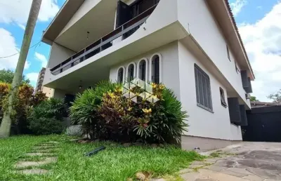 Casa sobrado com 3 quartos1 suíte com dependência completa,  bairro jardim floresta em porto alegre rs.