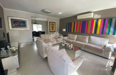 Casa 231m² com 4 quartos e piscina - jr itu em porto alegre