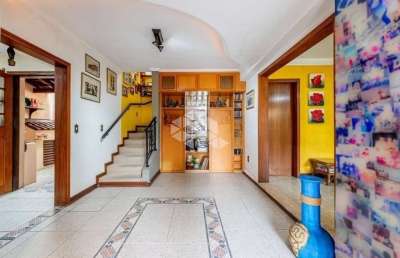Casa com 3 quartos/suites e 199m² à venda em boa vista, porto alegre.