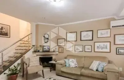 Casa 3 dormitórios no bairro jardim itu em porto alegre