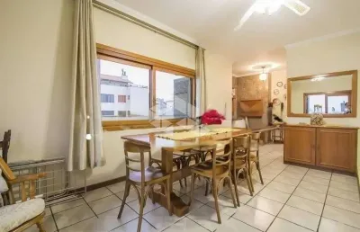 Ótima cobertura, em prédio pequeno, 232m² privativos, 3 dormitórios, 2 suítes com sacada