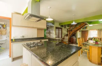 Linda casa 4 dormitórios muito bem localizada próximo ao shopping iguatemi