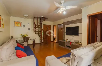 Excelente cobertura no bairro higienópolis, semi-mobiliada, com lareira e piscina excelente moradia para família.