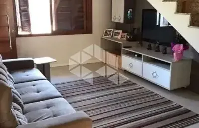 Casa à venda no bairro tristeza com 3 dormitórios (1 suíte) - totalmente reformada!