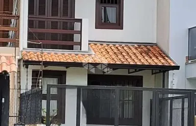 Sobrado 2 dormitórios - bairro guarujá zona sul de porto alegre