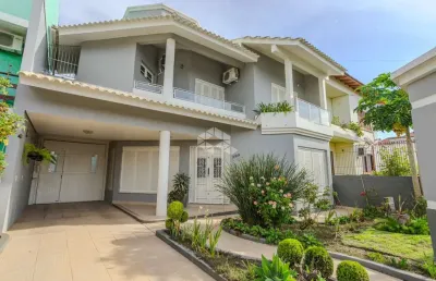 Casa residencial ou comercial de 406 m, com 3 quartos, suíte, 3 salas,2 banheiros, 6 vagas, niterói