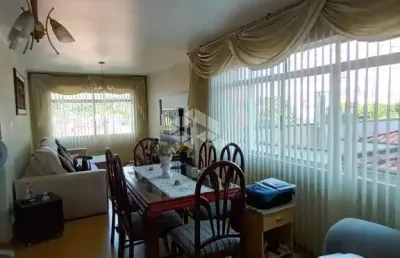Apartamento de 121m² no ipiranga, com sala para 03 ambientes, 02 quartos e 01 vaga de garagem.