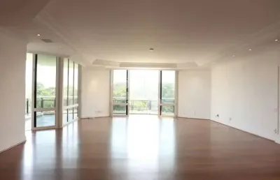 Apartamento espaçoso e luxuoso à venda em santo amaro, são paulo-sp. 5 quartos, 5 suítes, 6 banheiros, 4 vagas de garagem e 542,00 m² de área.