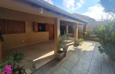 Casa com 3 quartos à venda na Rua Piauí, Morada da Serra, Cuiabá