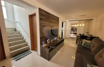 Casa em condomínio fechado com 4 quartos à venda na Rua Ipês do Rio Bonito, Socorro, São Paulo