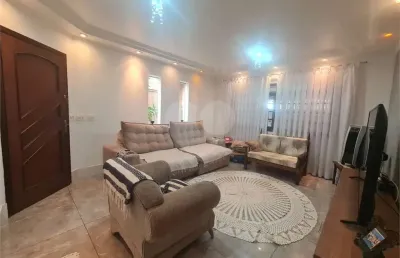 Casa com 3 quartos à venda na Rua Jair de Mello Viana, Interlagos, São Paulo