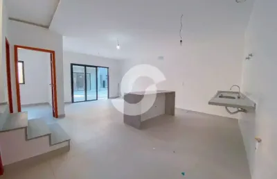 Casa triplex com 3 ou 4 suítes em condomínio em itaipu