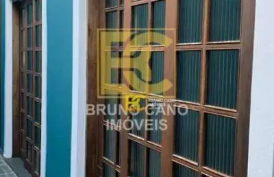 Sobrado com 3 dormitórios à venda, 83 m² por r$ 385.000,00 - centro - peruíbe/sp