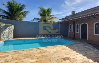 Casa térrea com piscina á 700m do mar  - oasis - peruíbe/sp