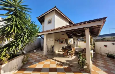 Casa com 3 quartos à venda na Rua Raimundo Fidencio, 665, Estância Balneária Maria Helena Novaes, Peruíbe