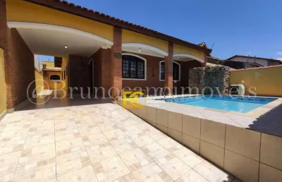 Casa térrea com piscina  - jardim star - peruíbe/sp