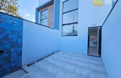 Loft charmoso a 700m da praia com quintal e vaga de garagem