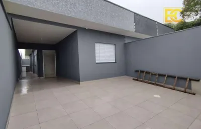 Casa térrea nova com piscina - flora  rica ii - peruíbe/sp