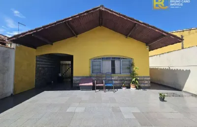 Casa à 900 metros da praia á venda - três marias - peruíbe/sp