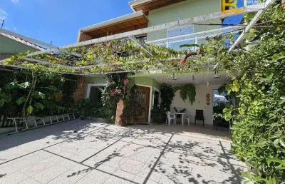Casa com 4 quartos à venda na Avenida Padre Anchieta, 5622, Parque Balneário Oásis, Peruíbe