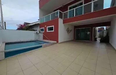 Casa com 4 quartos para alugar na Alcides Donadelli, 819, Parque Balneário Oásis, Peruíbe