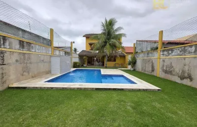 Triplex sofisticado com 3 suítes e área gourmet a 150m da praia em peruíbe