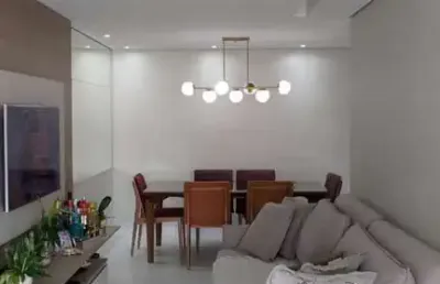 Belíssimo apartamento, à 350m do mar e lazer completo