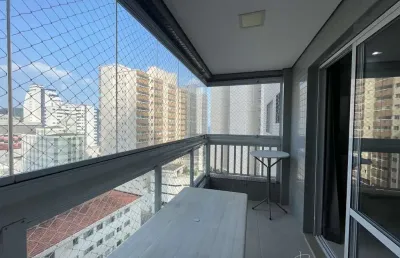 Belíssimo apartamento, à 100m do mar e lazer completo