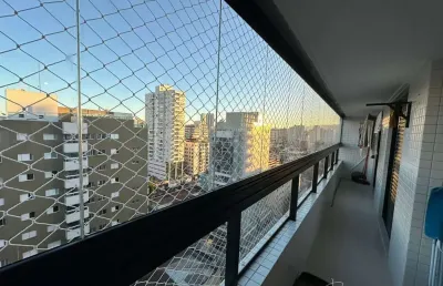 Belíssimo apartamento, à 700m do mar e lazer completo