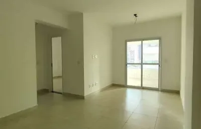 Belíssimo apartamento, à 450m do mar e lazer completo