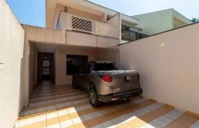 Casa a venda com 4 dormitórios a venda na mooca, entrada lateral e quintal