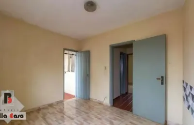 Casa a venda no bairro da mooca com quintal e vaga de garagem