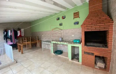 Sobrado com 6 quartos e 5 banheiros à venda, 395 m²