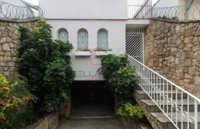 Casa a venda com 225m, com 3 dormitórios 1 suite  4 banheiros com 5 vagas de garagem coberta