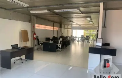 Conjunto comercial 200m²(1andar) 1 sala comercial  01 cozinha - projetada todeschini.  02 banheiros