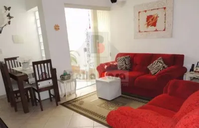 Ótima casa a venda na vila prudente com churrasqueira