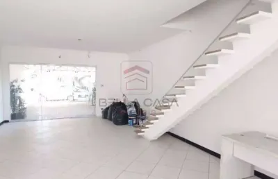 Sobrado comercial para locação 3 dorms, 4 vagas , galpão e quintal ipiranga
