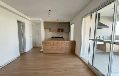 Apartamento a venda no brás com 2 quartos, 1 vaga e varanda