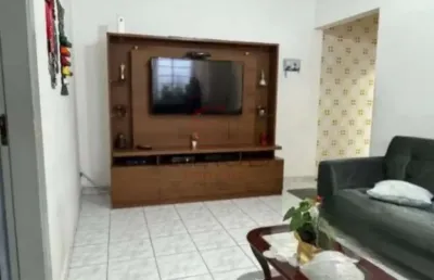 Casa térrea na mooca com 2 quartos 2 vagas e quintal