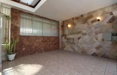 Casa a venda no bairro da vila prudente com 3 quartos, quintal e 2 vagas na garagem