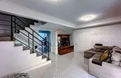 Casa a venda em condominio fechado no bairro da mooca com quintal e piscina