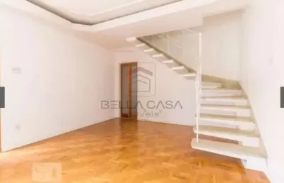 Casa a venda no bairro da mooca com 4 quartos e quintal