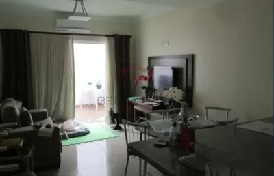 Sobrado com 3 quartos e 3 banheiros à venda, 130 m²