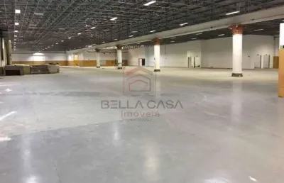 Excelente galpão para locação com4500m² em vão livre
