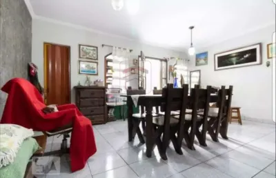 Casa no belém com 4 suítes, 4 vagas e churrasqueira