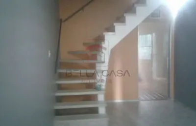 Sobrado moóca   2 dormitórios  2 banheiros  sala  cozinha   1 vaga