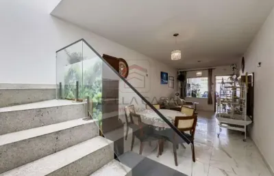 Sobrado 3 quartos, quintal e  2 vagas  com 130m2 no bairro da  vila zelina a venda