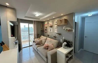 Apartamento na mooca, 02 quartos  ambos com armários planejados e 01 vaga