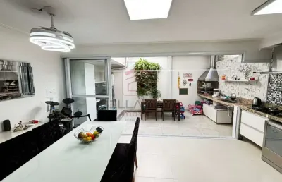 Casa a venda em condominio fechado no bairro da mooca com quintal e piscina
